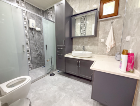 Tekirdağ Naipköy Mah. 4+1 Satılık Müstakil Köy Evi Ve Müştemilat