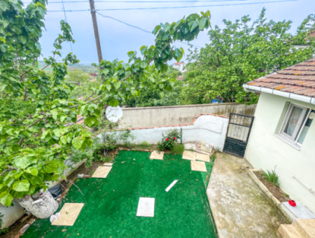 Tekirdağ Naipköy Mah. 4+1 Satılık Müstakil Köy Evi Ve Müştemilat
