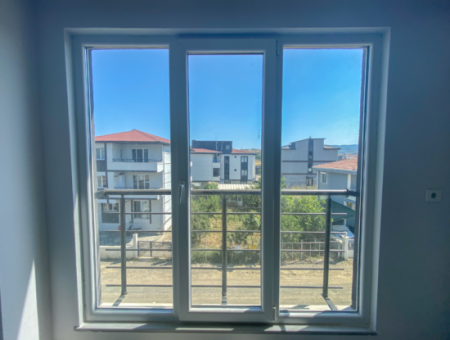 Havuzlu Aquaparklı Güvenlikli Site İçinde Satılık 1+1 Daire