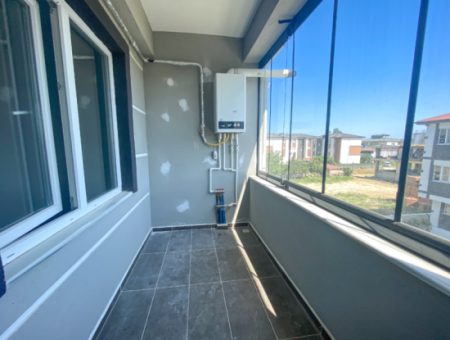 Havuzlu Aquaparklı Güvenlikli Site İçinde Satılık 1+1 Daire