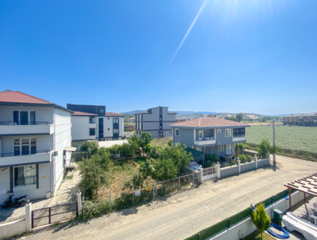Havuzlu Aquaparklı Güvenlikli Site İçinde Satılık 1+1 Daire