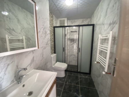 Havuzlu Aquaparklı Güvenlikli Site İçinde Satılık 1+1 Daire