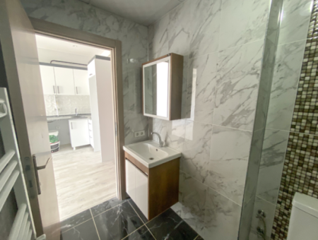 Havuzlu Aquaparklı Güvenlikli Site İçinde Satılık 1+1 Daire