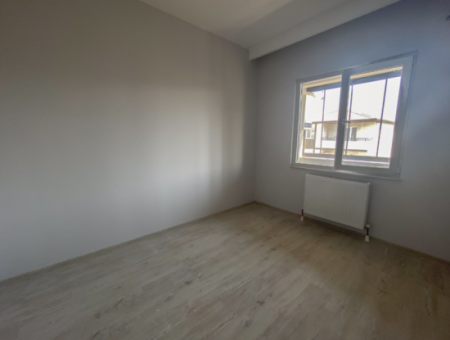 Havuzlu Aquaparklı Güvenlikli Site İçinde Satılık 1+1 Daire