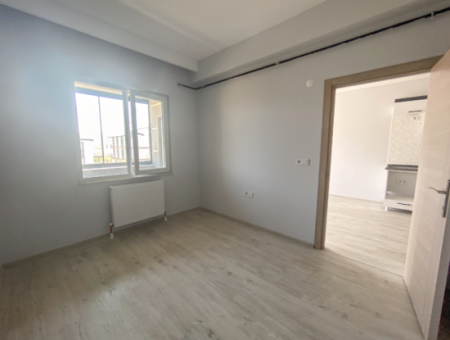 Havuzlu Aquaparklı Güvenlikli Site İçinde Satılık 1+1 Daire