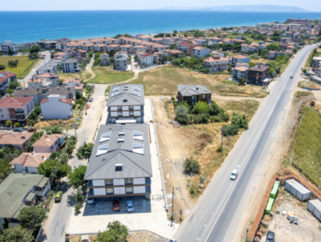 Kumbağ Deniz Tarafında Havuzlu Sitede Satılık Lüks 2+1 Daireler