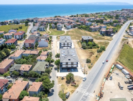 Kumbağ Deniz Tarafında Havuzlu Sitede Satılık Lüks 2+1 Daireler