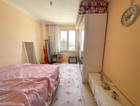 Kumbağ'da Caddeye Sıfır Denize Tarafında Satılık 2+1 Daire