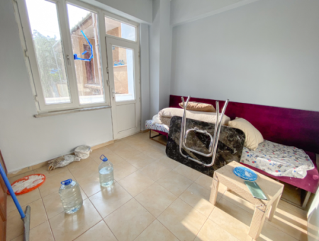 Kumbağ'da Merkezi Konumda Eşyalı 1+1 Kiralık Daire