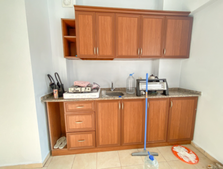 Kumbağ'da Merkezi Konumda Eşyalı 1+1 Kiralık Daire