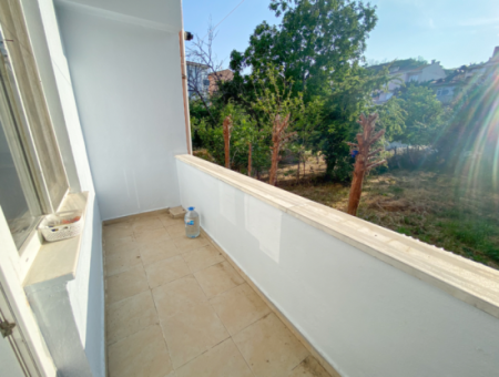Kumbağ'da Merkezi Konumda Eşyalı 1+1 Kiralık Daire