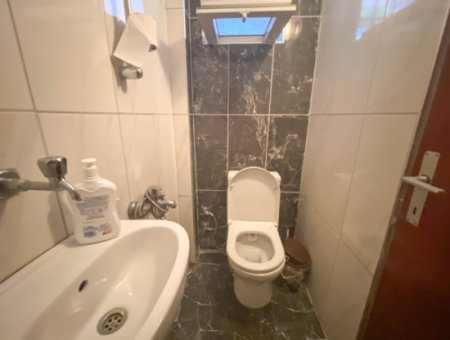  Kumbağ'da Denize Sıfır Site İçinde Satılık 3+1 Bahçeli Villa