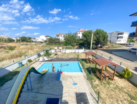 Havuzlu Aquaparklı Güvenlikli Site İçinde Kiralık 2+1 Daire
