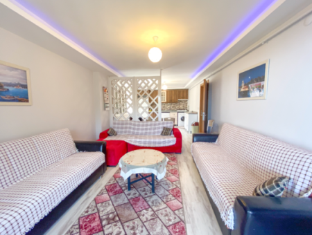 Kumbağ'da Deniz Manzaralı Havuzlu Eşyalı 2+1 Satılık Daire