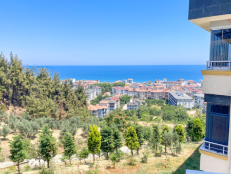 Kumbağ'da Deniz Manzaralı Havuzlu Eşyalı 2+1 Satılık Daire