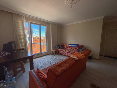 Kumbağ'da Merkezi Konumda Eşyalı 2+1 Kiralık Daire