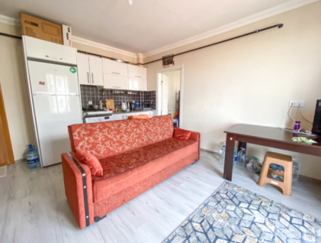 Kumbağ'da Merkezi Konumda Eşyalı 2+1 Kiralık Daire