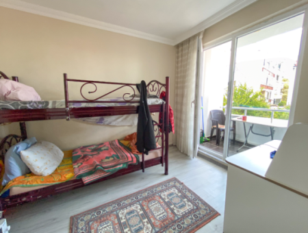 Kumbağ'da Merkezi Konumda Eşyalı 2+1 Kiralık Daire