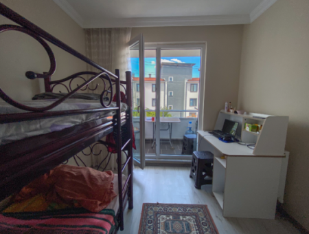 Kumbağ'da Merkezi Konumda Eşyalı 2+1 Kiralık Daire