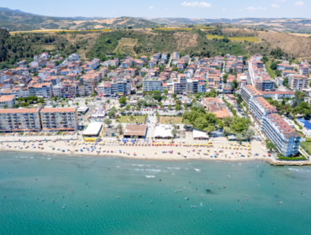Kumbağ'da Sahil Kordonuna Yakın Satılık Apart Otel
