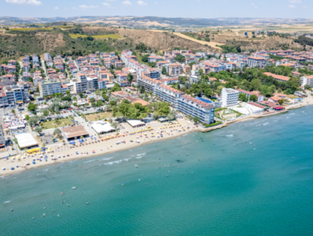 Kumbağ'da Sahil Kordonuna Yakın Satılık Apart Otel