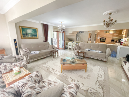 Kumbağ Denize Sıfır Lüks Krediye Uygun Satılık 3+1 Bahçeli Villa