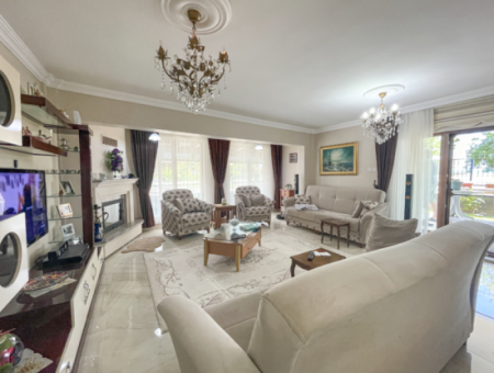 Kumbağ Denize Sıfır Lüks Krediye Uygun Satılık 3+1 Bahçeli Villa