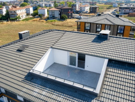 Kumbağ Deniz Tarafında Havuzlu Sitede Satılık Lüks 1+1 Daireler