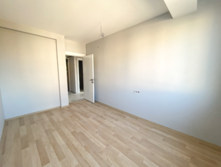 Kumbağ Deniz Tarafında Havuzlu Sitede Satılık Lüks 2+1 Daireler