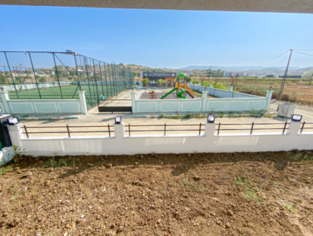 Kumbağ'da Park Karşısında Satılık İskanlı Sıfır Lüks 2+1 Daire