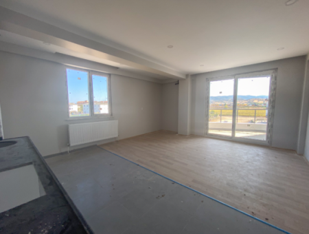 Kumbağ Havuzlu Sitede Denize Yakın Kiralık Lüks 2+1 Daireler