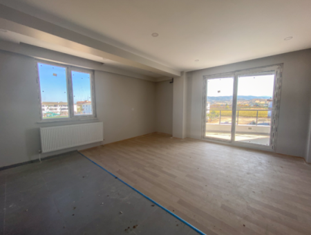 Kumbağ Havuzlu Sitede Denize Yakın Kiralık Lüks 2+1 Daireler