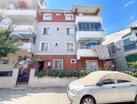 Kumbağ'da Pazar Sokağına Yakın Eşyalı Geniş 2+1 Satılık Daire
