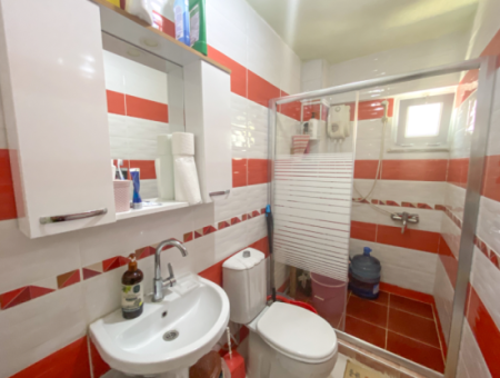 Kumbağ'da Pazar Sokağına Yakın Eşyalı Geniş 2+1 Satılık Daire