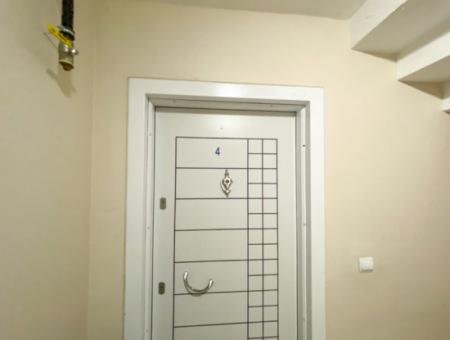 Kumbağ'da Pazar Sokağına Yakın Eşyalı Geniş 2+1 Satılık Daire