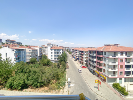 Altınova Mah. Site İçerisinde Deniz Manzaralı Satılık 2+1 Daire
