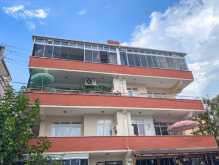 Kumbağ Merkezi Konumda Geniş Balkonlu Eşyalı 2+1 Satılık Daire
