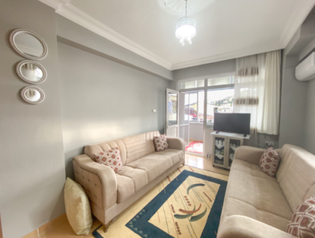 Kumbağ Merkezi Konumda Geniş Balkonlu Eşyalı 2+1 Satılık Daire