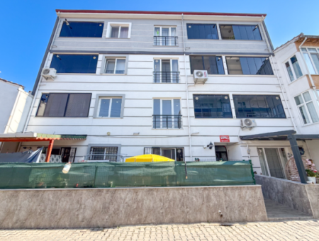 Kumbağ Pazar Sokağına Yakın Geniş Eşyalı 2+1 Kiralık Daire