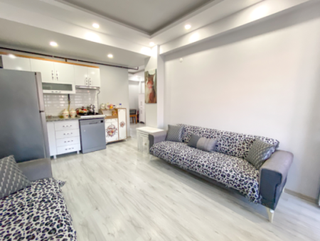 Kumbağ Pazar Sokağına Yakın Geniş Eşyalı 2+1 Kiralık Daire