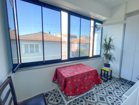 Kumbağ Pazar Sokağına Yakın Geniş Eşyalı 2+1 Kiralık Daire