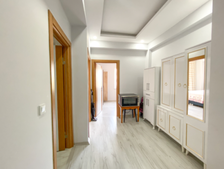 Kumbağ Pazar Sokağına Yakın Geniş Eşyalı 2+1 Kiralık Daire