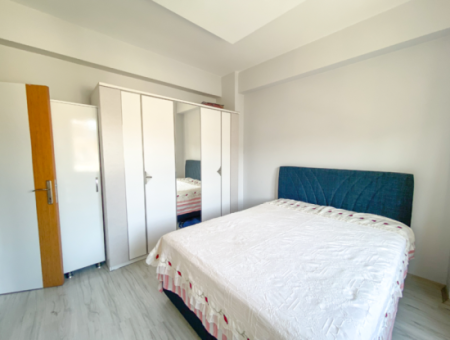 Kumbağ Pazar Sokağına Yakın Geniş Eşyalı 2+1 Kiralık Daire