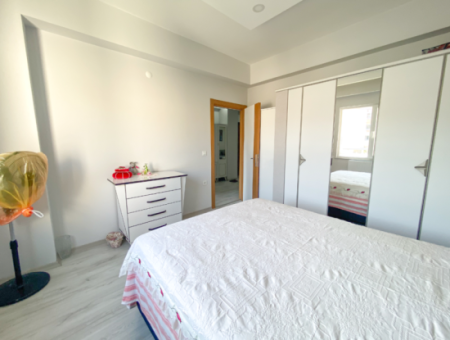 Kumbağ Pazar Sokağına Yakın Geniş Eşyalı 2+1 Kiralık Daire