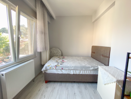 Kumbağ Pazar Sokağına Yakın Geniş Eşyalı 2+1 Kiralık Daire