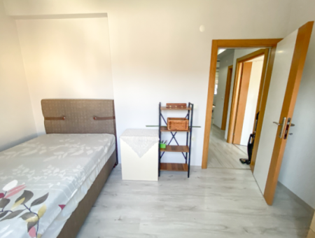 Kumbağ Pazar Sokağına Yakın Geniş Eşyalı 2+1 Kiralık Daire