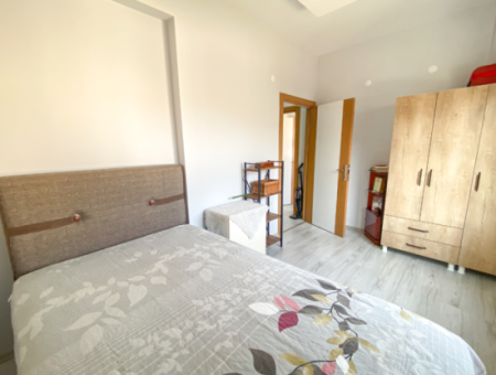 Kumbağ Pazar Sokağına Yakın Geniş Eşyalı 2+1 Kiralık Daire