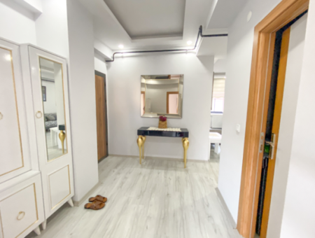 Kumbağ Pazar Sokağına Yakın Geniş Eşyalı 2+1 Kiralık Daire