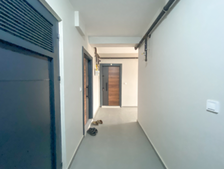 Kumbağ Havuzlu Sitede Denize Yakın Satılık Lüks 1+1 Daireler