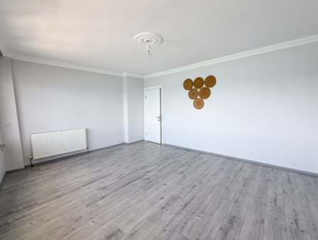 Kumbağ Sahil Kordonunda Panoramik Deniz Manzaralı 1+1 Kiralık